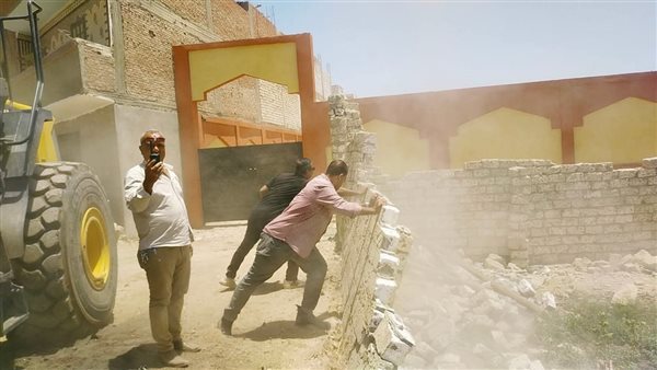 إزالة 57 حالة تعدي