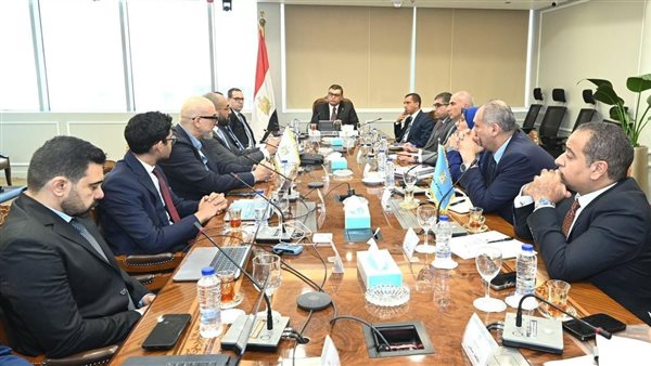  وزير الإسكان