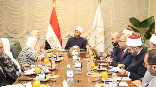 وزير الأوقاف الدكتور