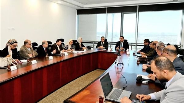 وزير الإسكان ـ محافظ