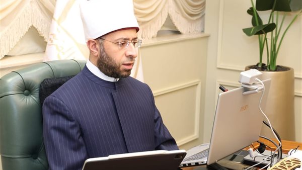 وزير الأوقاف الدكتور