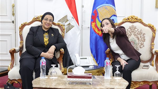 محافظ البحيرة ـ رئيسة