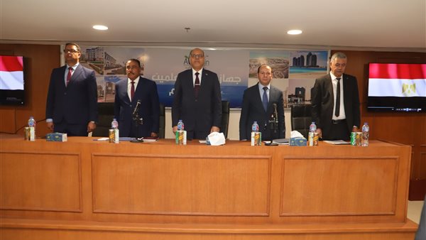  وزير العمل محمد