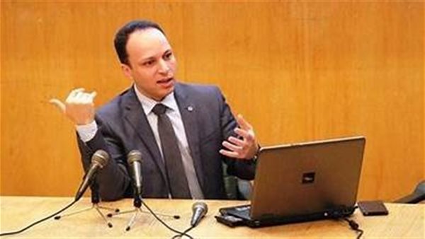  الدكتور عماد فهمي