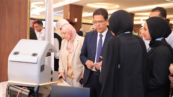 رئيس جامعة بنها