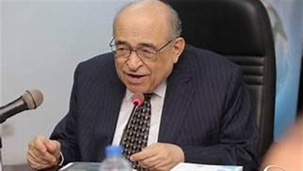  الدكتور مصطفى الفقي