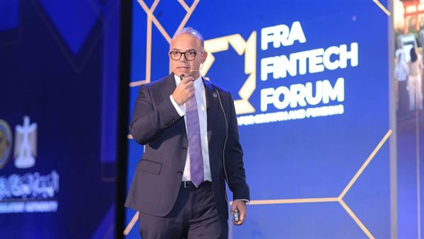  الدكتور محمد فريد،