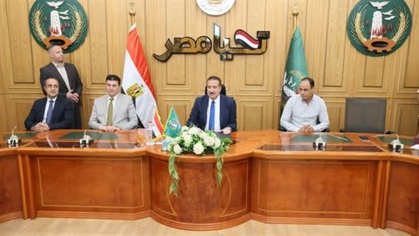 محافظ المنوفية يكرم