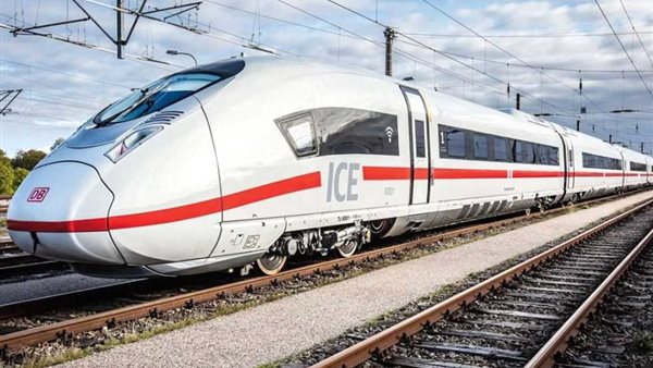 القطار الكهربائي