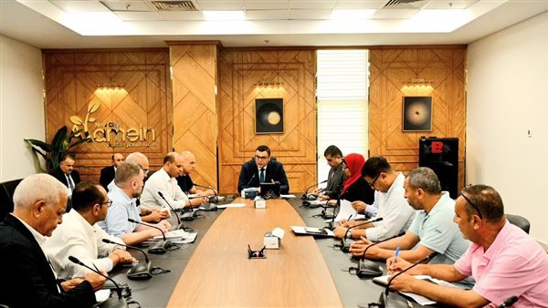 وزير الإسكان 