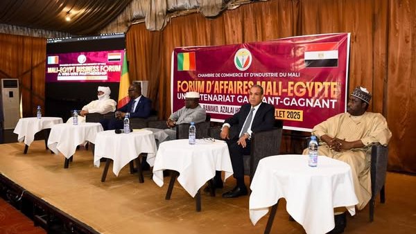  د. بدر عبد العاطي