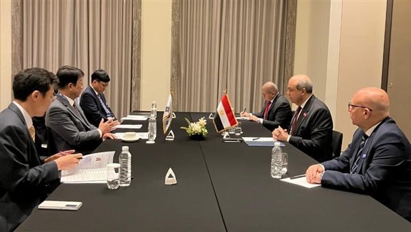  وزير الطيران المدني