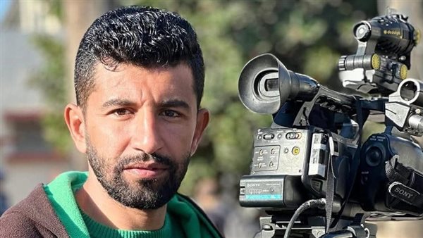  الصحفي آدم زكريا