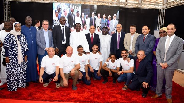  وزير الخارجية