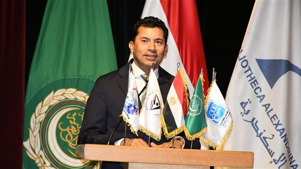 وزير الشباب والرياضة