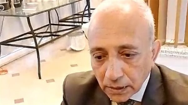  الدكتور عبد الحفيظ