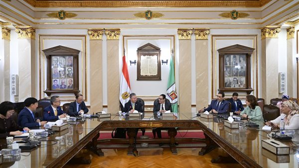 رئيس  جامعة القاهرة