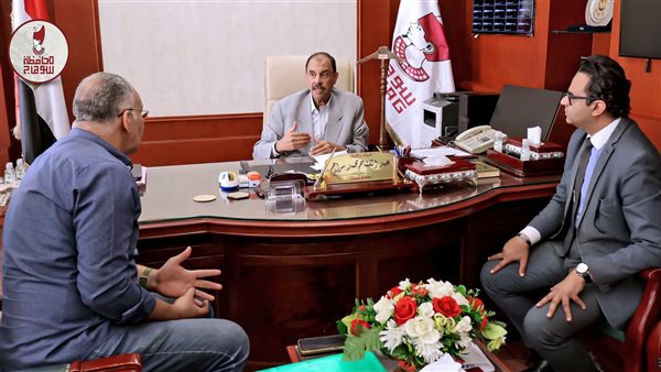 محافظ سوهاج يتابع