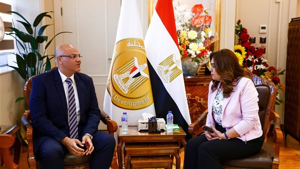 الدكتورة منال عوض