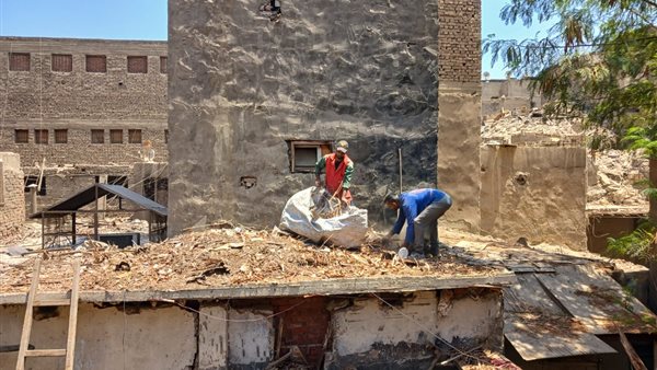 تنظيف الاسطح