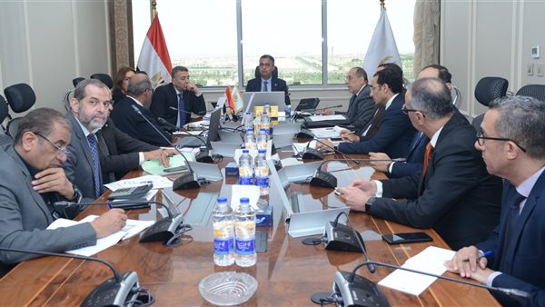 الدكتور شريف فاروق