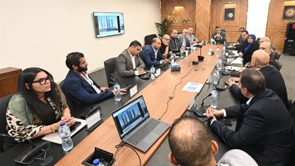 وزير الإسكان