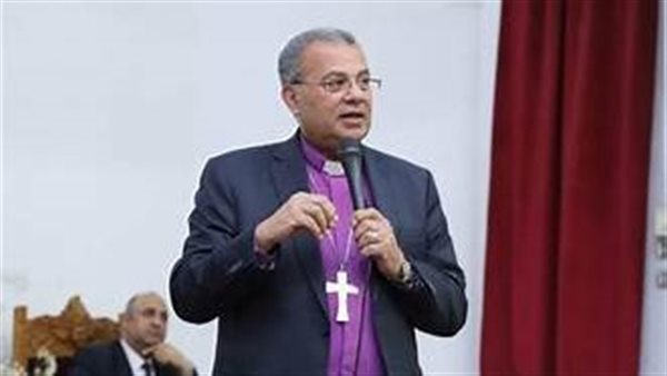  الدكتور القس أندريه