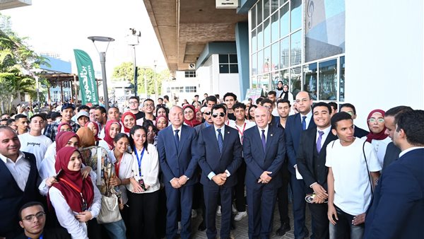 وزير الشباب والرياضة