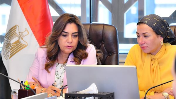  الدكتورة منال عوض