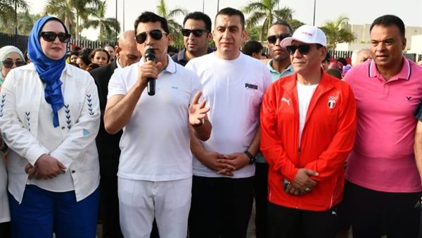 وزير الشباب والرياضة