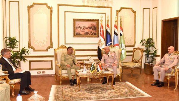 وزير الدفاع والإنتاج