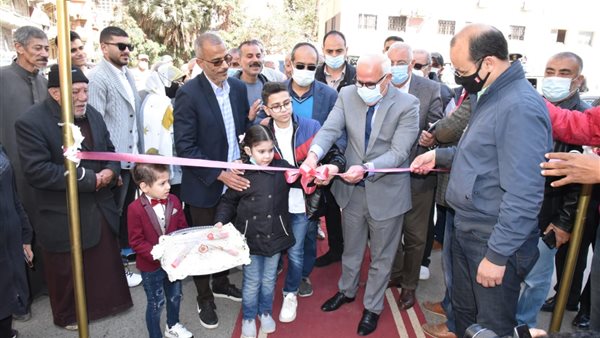 خلال افتتاح الشارع