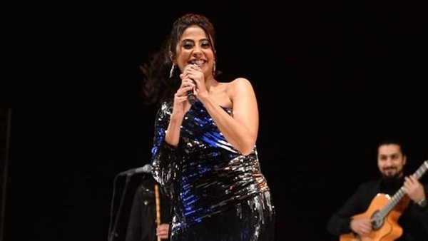 روبى خلال الحفل 