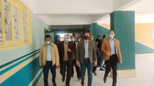 جانب من جولة المحافظ