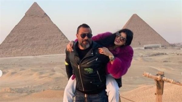 ماجد المصرى وزوجته