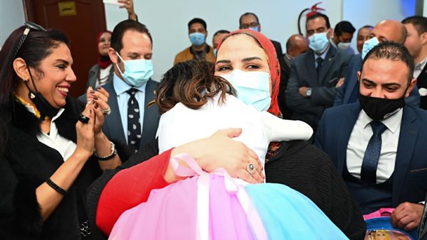 وزيرة التضامن واحدى