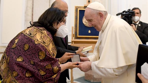 زيارة بابا الفاتيكان