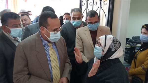 جانب من جولة المحافظ