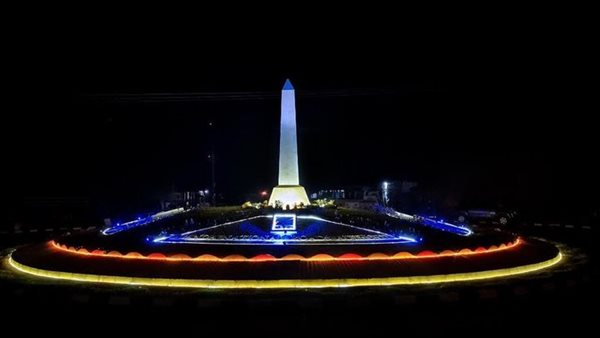 المسلة بأحد الميادين