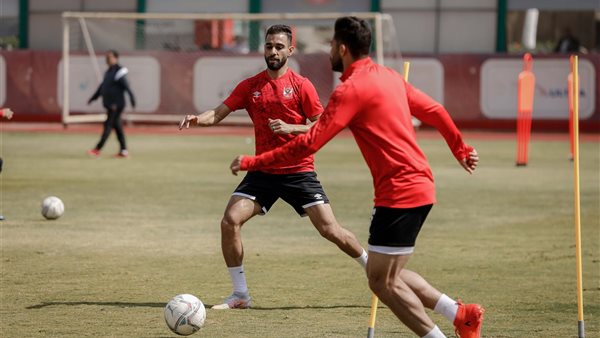 جانب من تدريبات الأهلي