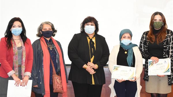 وزيرة الثقافة والمكرمات