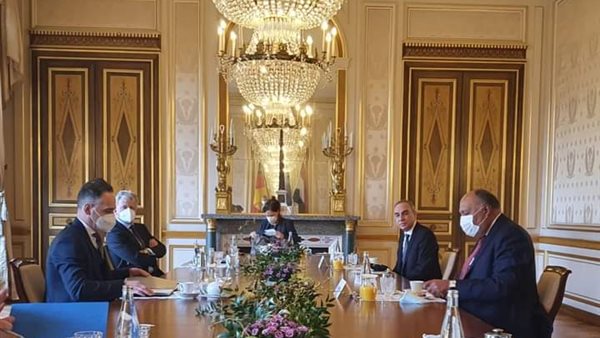 وزير الخارجية ونظيره