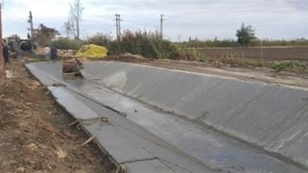 تبطين الترع