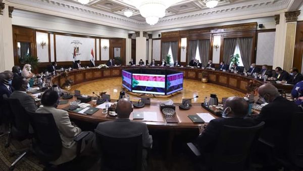 جلسة مباحثات بين