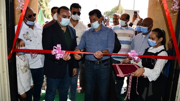 وزير الشباب خلال