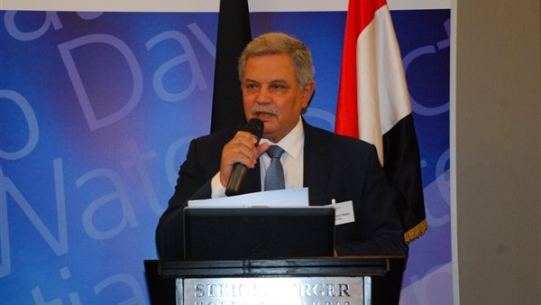 رئيس الشركة القابضة