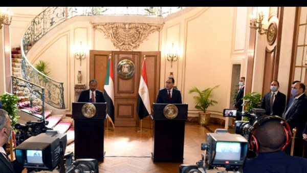 رئيسا وزراء مصر والسودان