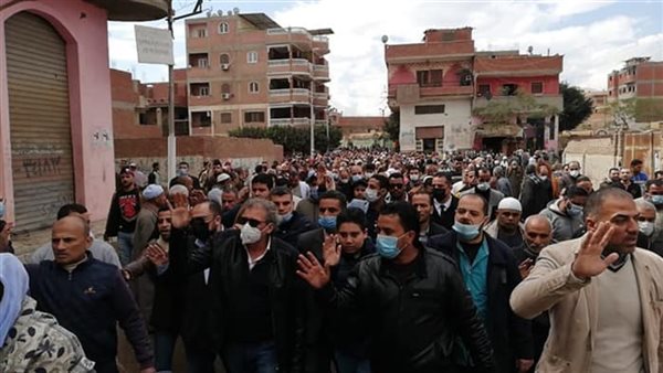 خالد يوسف من جنازة