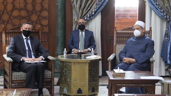 لقاء شيخ الأزهر 