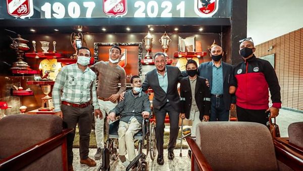 محمود الخطيب مع أصحاب